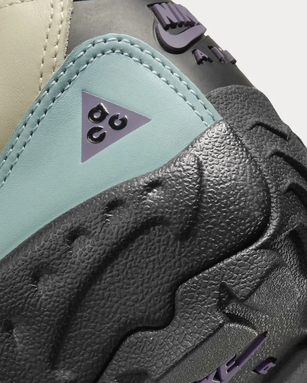 ACG Air Mada Light Stone / Mineral Slate Low Top Sneakers