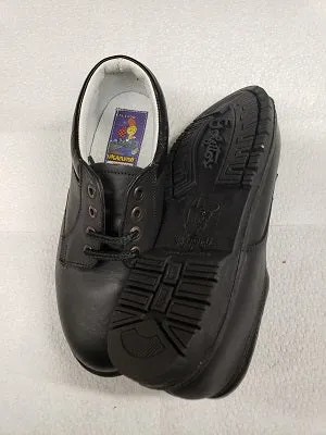 Halle-- Girl's Dress Shoes -- Black