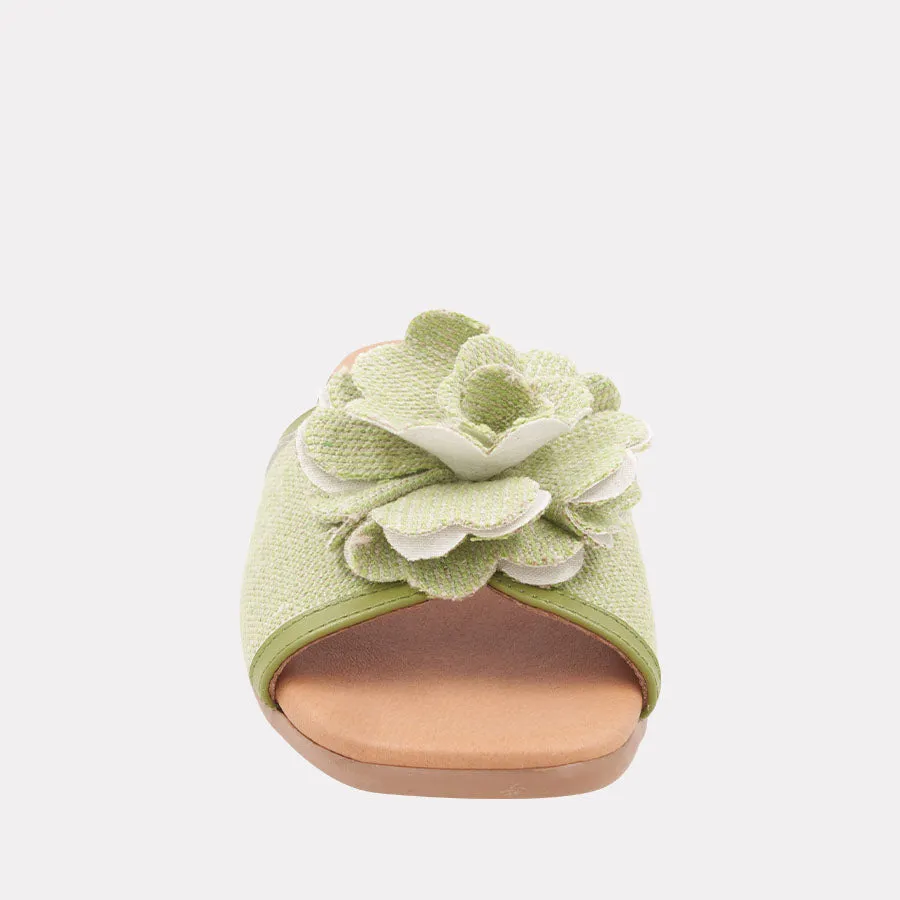 Kiky Featherweights™ Sandal