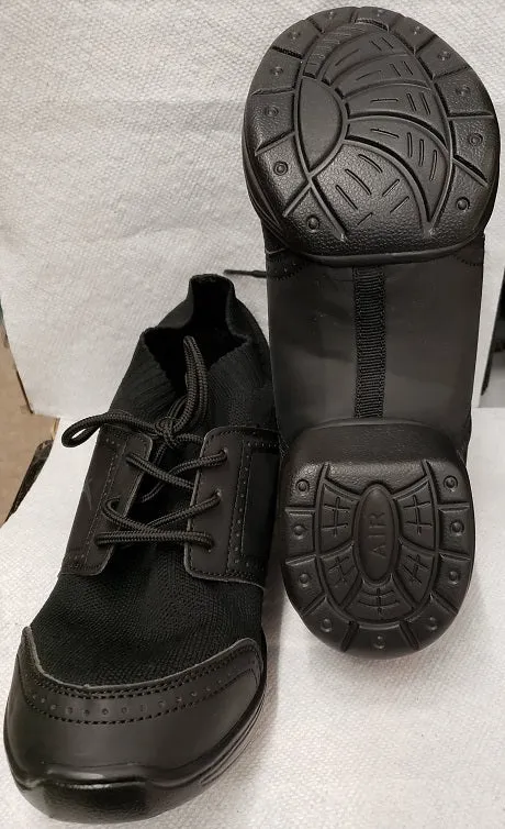 Nelson -- Slip-On Split Sole Dancesneaker -- Black