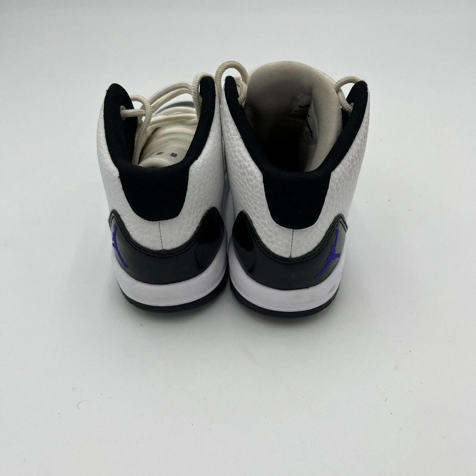 Nike Air Jordan Max Aura High Top Basketball Children Size 11c