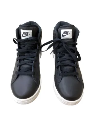 Shoes Athletic By Nike  Size: 7.5